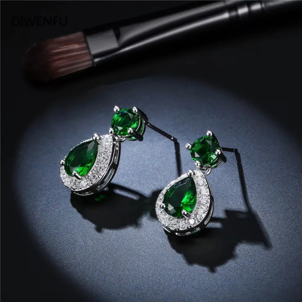NEW 925 SILVER GREEN CRYSTAL EARRINGS - Picture 2 of 4